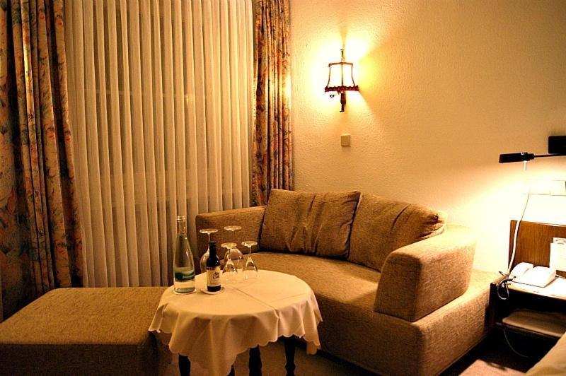 Hotel Restaurant Baeren ฟรอยเดนชตัดท์ ห้อง รูปภาพ
