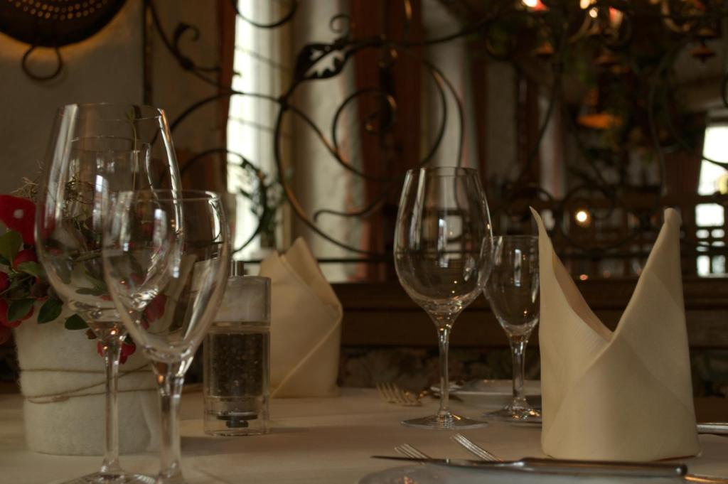 Hotel Restaurant Baeren ฟรอยเดนชตัดท์ ภายนอก รูปภาพ